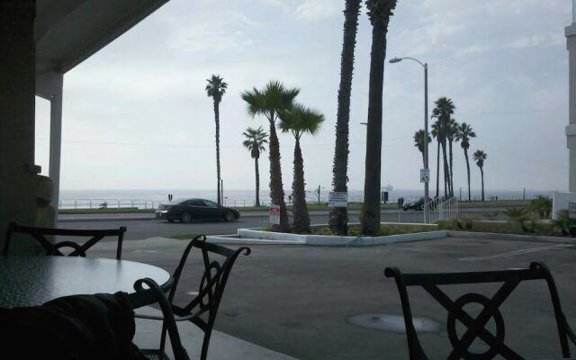 Sun n Sands Inn