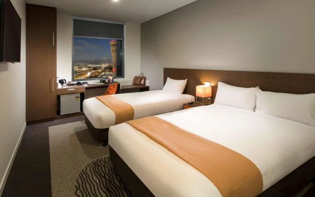 ibis Brisbane Airport Hotel – Guest Rooms – Brisbane