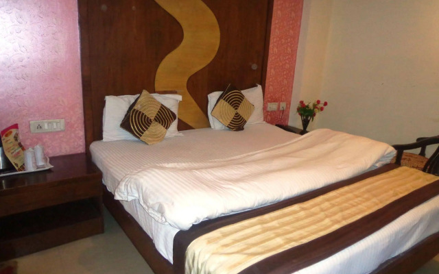 Hotel Guruvas Inn
