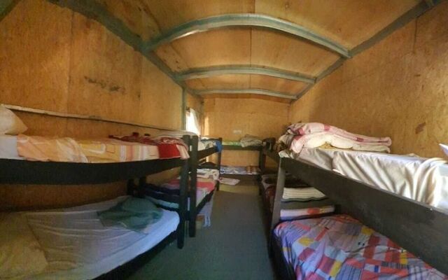 Candy House - Hostel