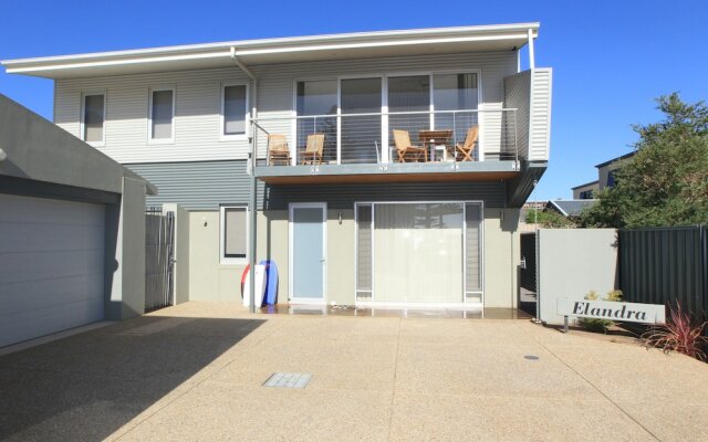 Elandra Holiday Home