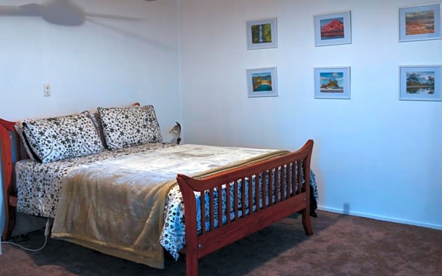Poplar Creek B&B