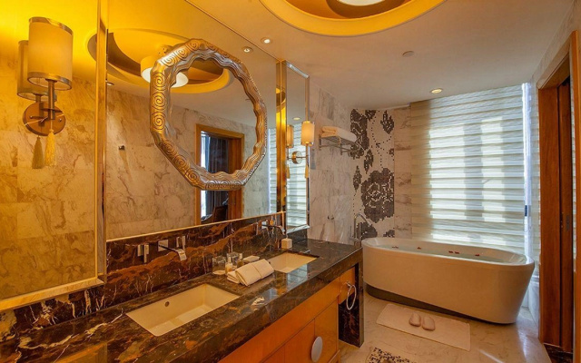 New Century Grand Hotel Xinxiang