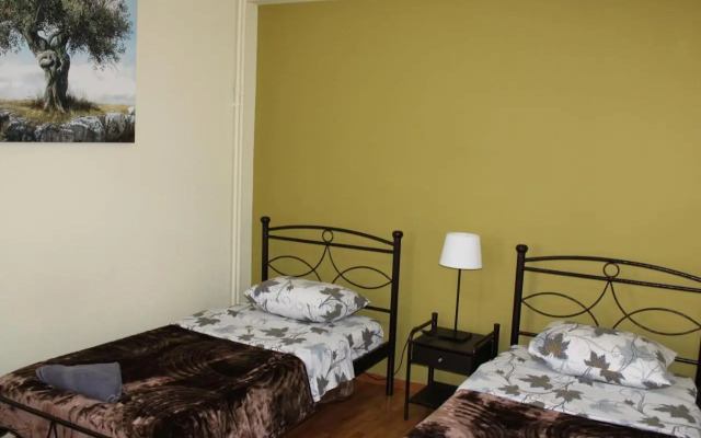 Petaluda Izabela B&B