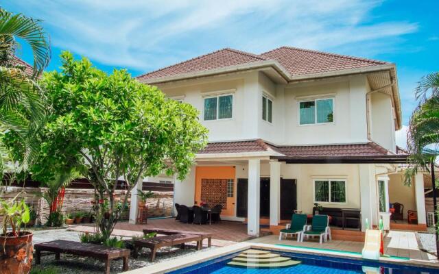 Captivating 3-bed Villa in Muang Pattaya