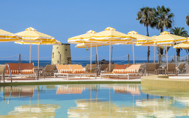 Next Hotel