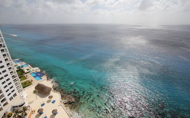 Peninsula Grand Cozumel