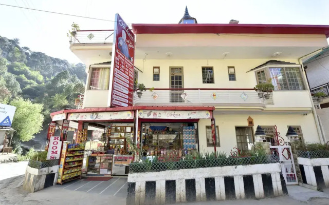 Oyo 12825 Omkara Homestay
