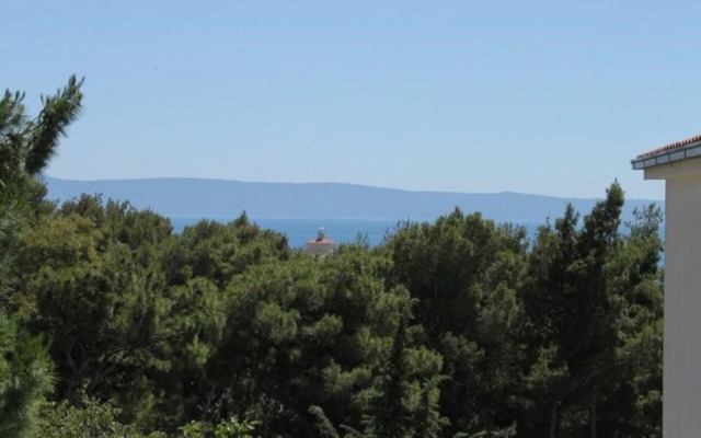 Fila - Large & Close to the Beach - A1