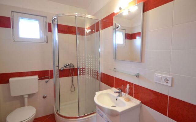 Apartment Ivan Maslenica 41270