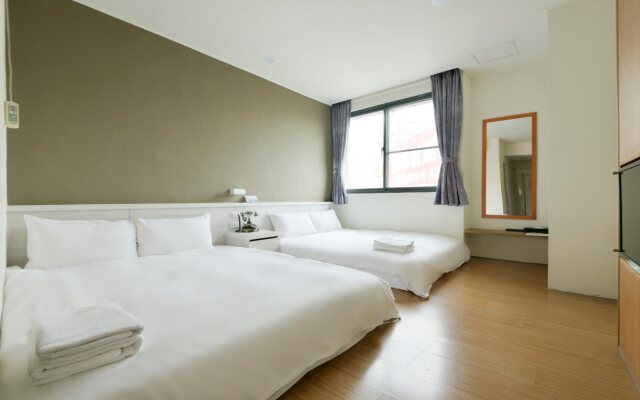 Raise Hotel Taichung
