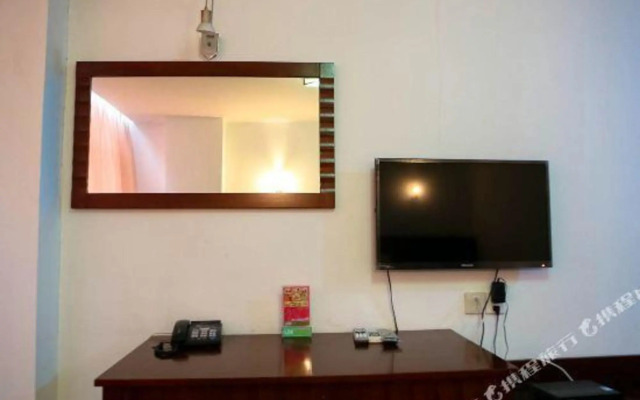 Paojiang Xinyuansu Business Hotel