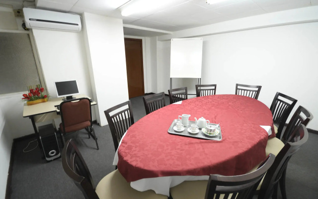 Caravelle Palace Hotel