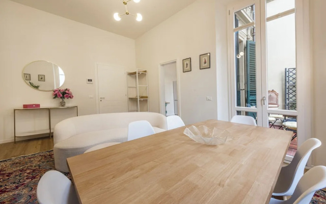 Salutati Apartments by MMega