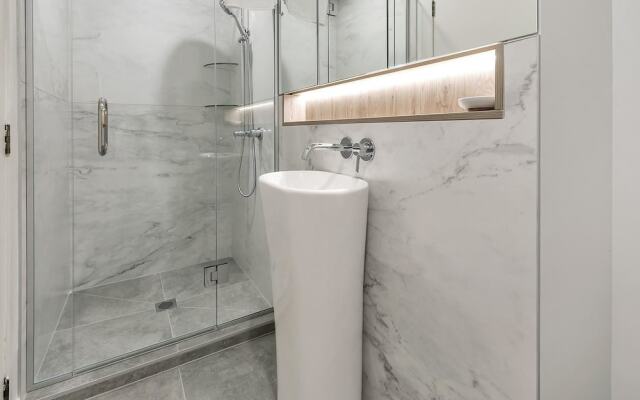 QV Modern downtown upmarket Apartment - 771