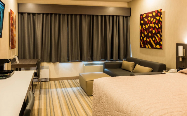 Le Chabrol Hotel & Suites