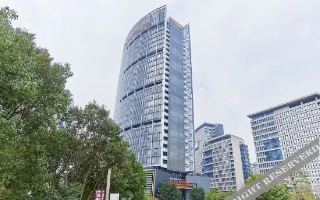 Vienna International Hotel (Longyan Business Center)