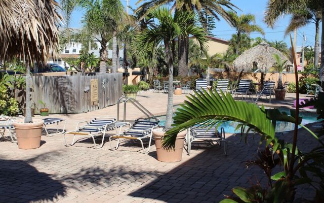 Lazy Starfish at Coconut Villas of Dunedin - Two Bedroom Condo