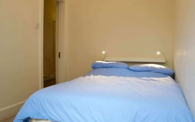 Beautiful 3 Bedroom Edinburgh Home