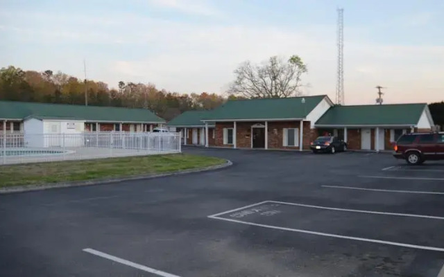 Colonial Inn