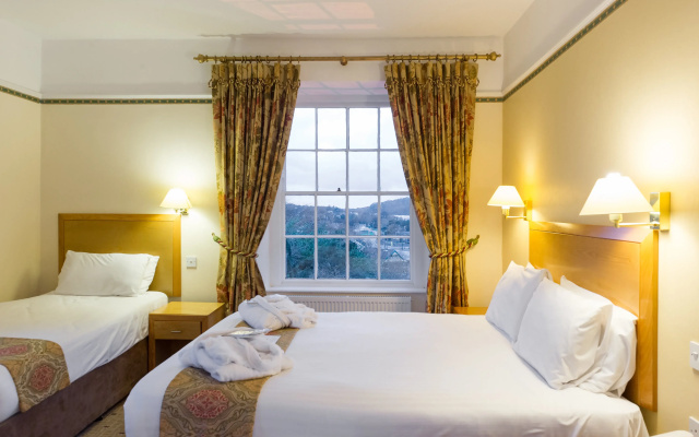 The Royal Victoria Hotel