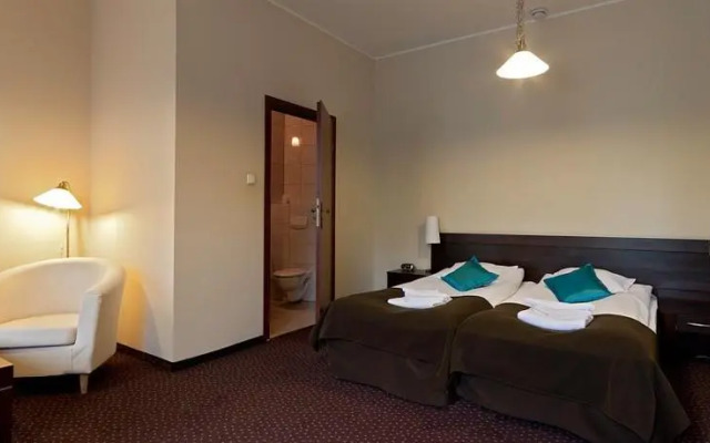 A PROPOS Hotel, Restauracja, Club