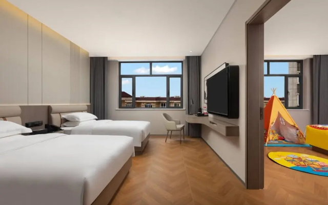 Ramada by Wyndham Urumqi Midong