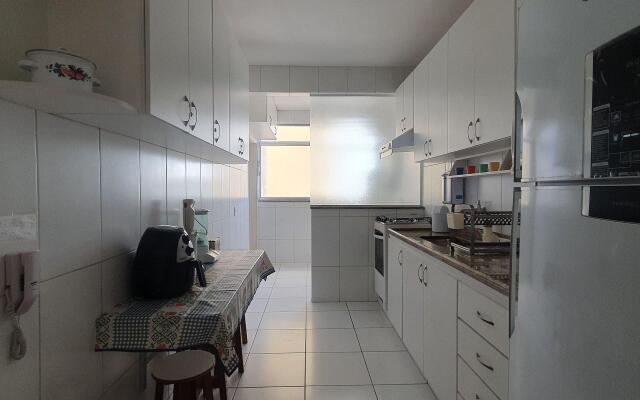 Apto 750m da Praia das Dunas Cabo Frio-RJ CAD0202