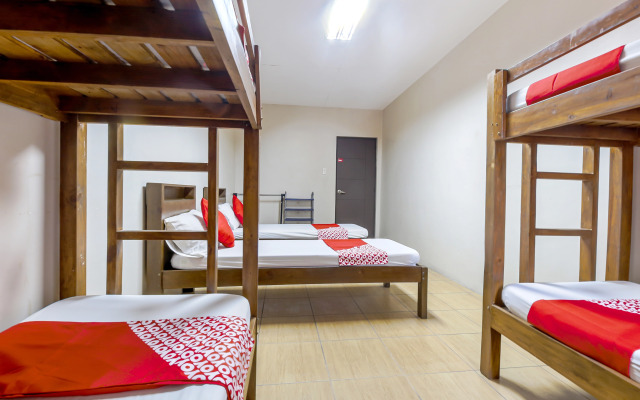 ZEN Rooms Basic Metrodeluxe Pasay