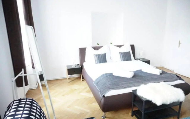 Urban City Apartment - Contactless Check-In