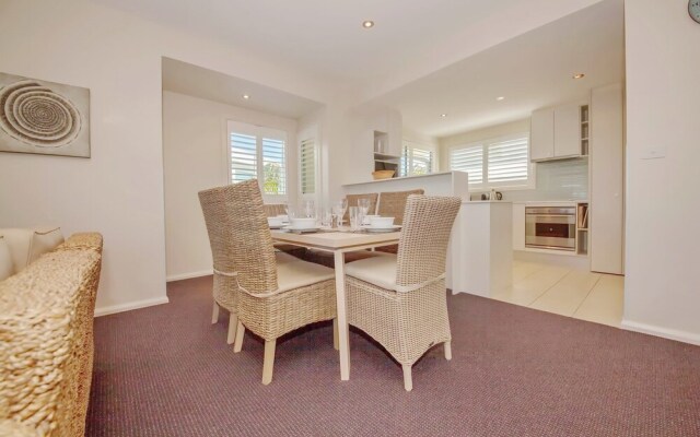 Pacific Blue Apartment 278, 265 Sandy Point Road