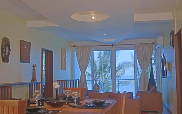 Cowrie Shell Beach Apartments
