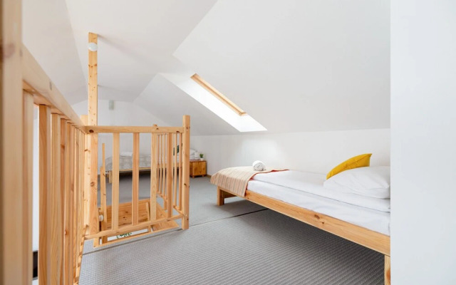 Prestige Golden View Wellness Apartments