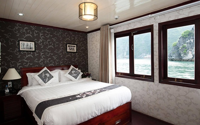 Halong Phoenix Cruiser – Guest Rooms – Ha Long