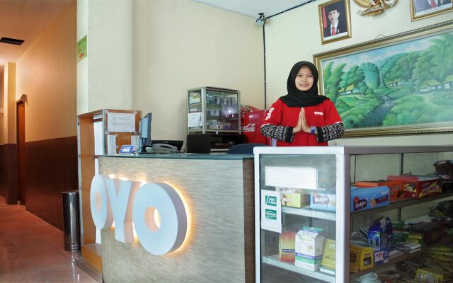 OYO 145 Wisma Syariah CMC