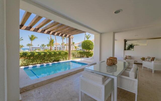 Punta Palmera Beach Front 3b Apartment Cap Cana