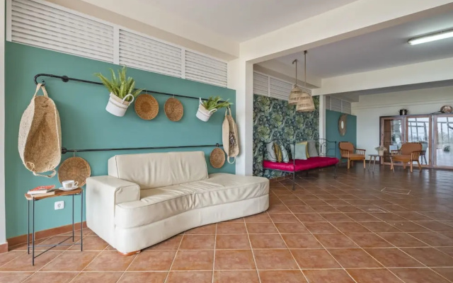 Casas do Sal o - Mangerona by Homie