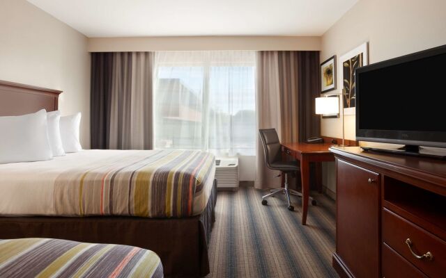 Country Inn & Suites by Radisson, Roseville, MN