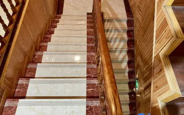 Zhaoxing Dongzhai Lv'anju Inn