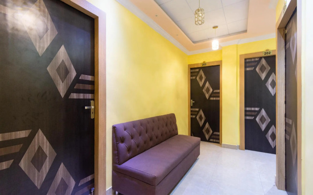 Hotel Holiday Royal by OYO Rooms
