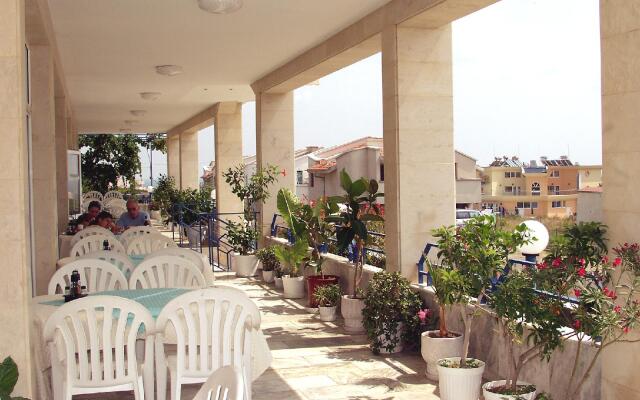Hotel Larisa 2
