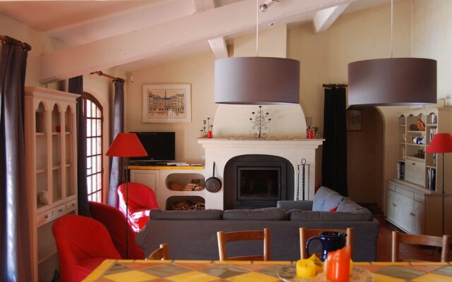 Luxurious Holiday Home in Salernes With Private Pool