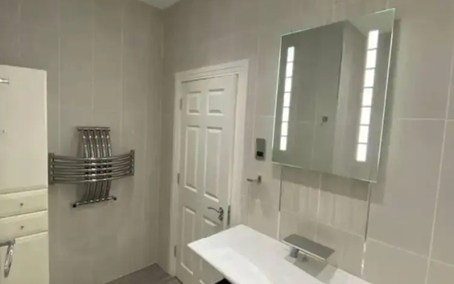 Immaculate 1-bed Lux Apartment in Wolverhampton