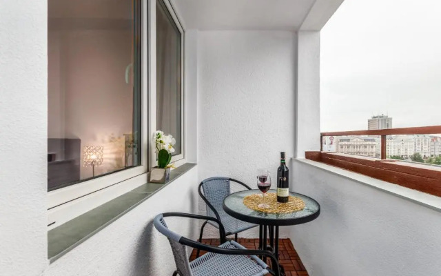 Apartments Golden Warsaw by Renters