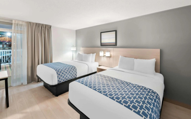 Clarion Inn & Suites and Convention Center