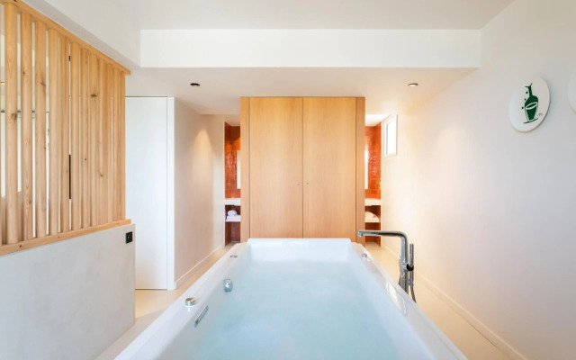 Les Elmes - Hôtel, Spa & Plage Privée