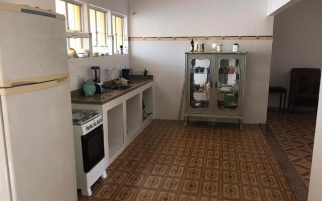 Casa Com Piscina a 3 Quadras da Praia da Vila