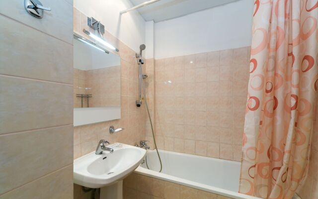 MaxRealty24 Черняховского, 3