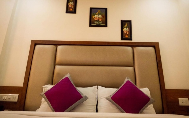 Nexstay Crystal Residency