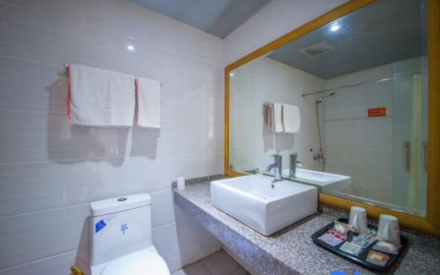 Yiyuan Holiday Hotel